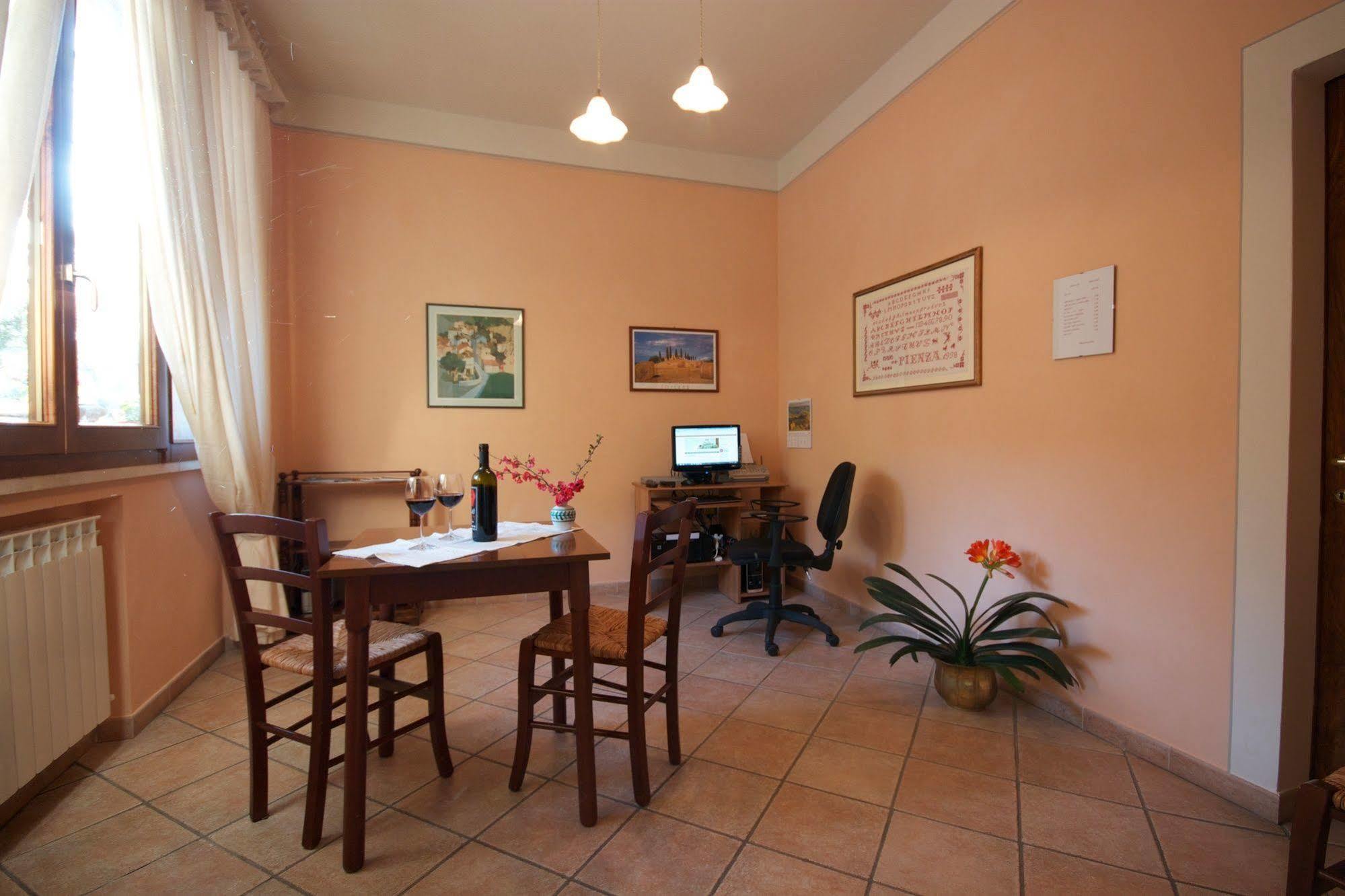 Camere Andrei Pienza Buitenkant foto